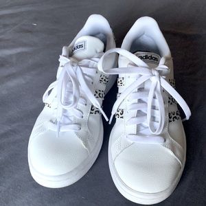 Adidas Cloud foam in excellent condition.